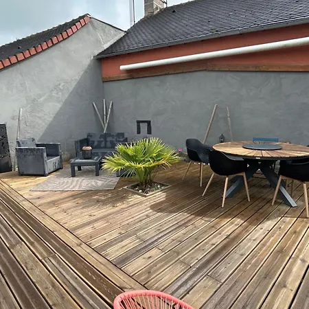 Loue Pour Le Circuit Des 24h Bed & Breakfast